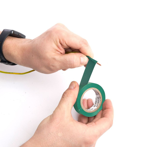 Изоляционная лента Stekker INTP01315-20 0,13*15 мм 20 м зеленая 39903