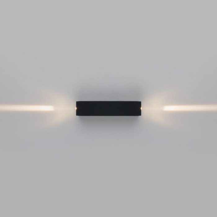 Уличный настенный светодиодный светильник Elektrostandard Blaze 35136/W черный a057050 — изображение 4